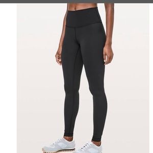 Lululemon size 4 luxtreme 7/8 wunder unders